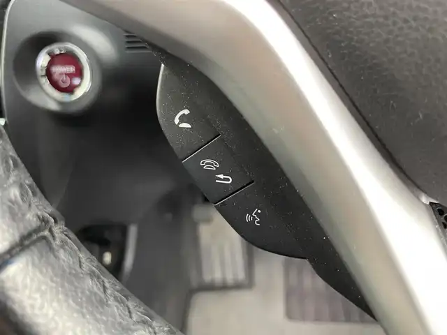 ホンダ シャトル ハイブリッド X 富山県 2015(平27)年 7.4万km ホワイトオーキッドパール 純正ナビ（CD DVD bluetooth）/フルセグTV/HDMI/バックカメラ/ビルトインETC/フロントドラレコ（DRY-AS350GS）/純正15インチAW/15インチスタッドレスセット積込み/パドルシフト/ハーフレザーシート/オートライト/LEDヘッドライト/スマートキー/プッシュスタート/クルーズコントロール/横滑防止装置/純正マット/保証書/スペアキー