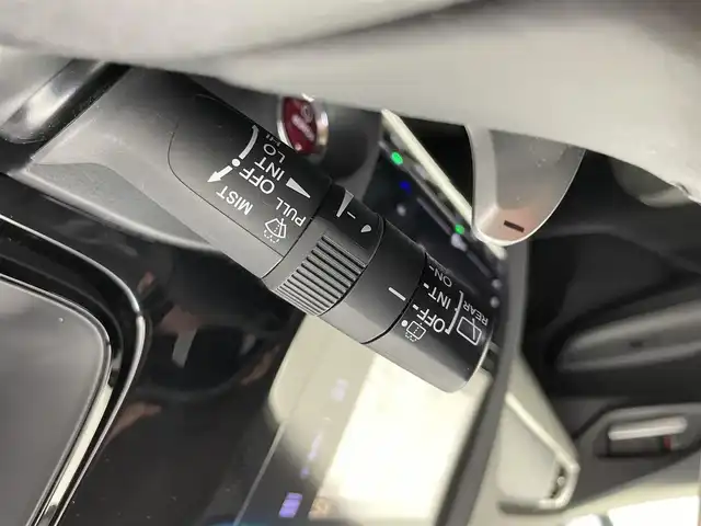 ホンダ シャトル ハイブリッド X 富山県 2015(平27)年 7.4万km ホワイトオーキッドパール 純正ナビ（CD DVD bluetooth）/フルセグTV/HDMI/バックカメラ/ビルトインETC/フロントドラレコ（DRY-AS350GS）/純正15インチAW/15インチスタッドレスセット積込み/パドルシフト/ハーフレザーシート/オートライト/LEDヘッドライト/スマートキー/プッシュスタート/クルーズコントロール/横滑防止装置/純正マット/保証書/スペアキー