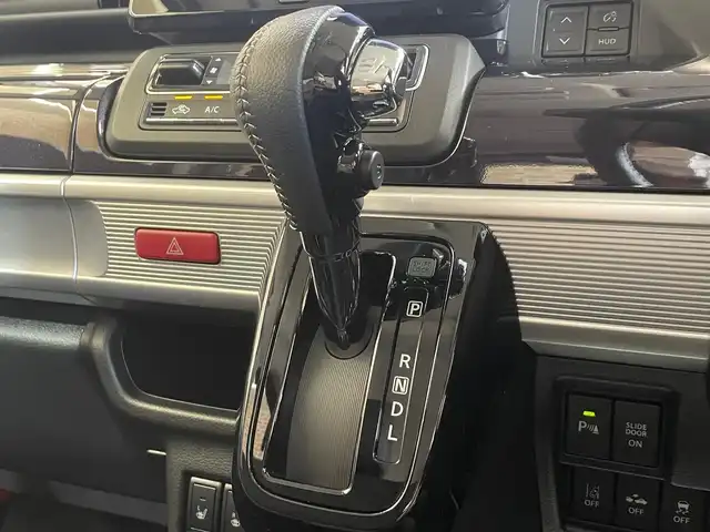 スズキ スペーシア カスタム HYBRID XS 岩手県 2023(令5)年 0.6万km スチールシルバーM ４WD/全方位モニター/ヘッドアップディスプレイ/スズキコネクト対応通信機装着車/スズキセーフティサポート/デュアルカメラブレーキサポート/アダプティブクルーズコントロール/車線維持支援機能/車線逸脱警報/誤発進抑制機能/先行車発進お知らせ機能/標識認識機能/リヤパーキングセンサー/前席シートヒーター/両側パワースライドドア/スリムサーキュレーター/ロールサンシェード/純正ナビ/フルセグTV/LEDヘッドライト/純正15インチアルミホイール