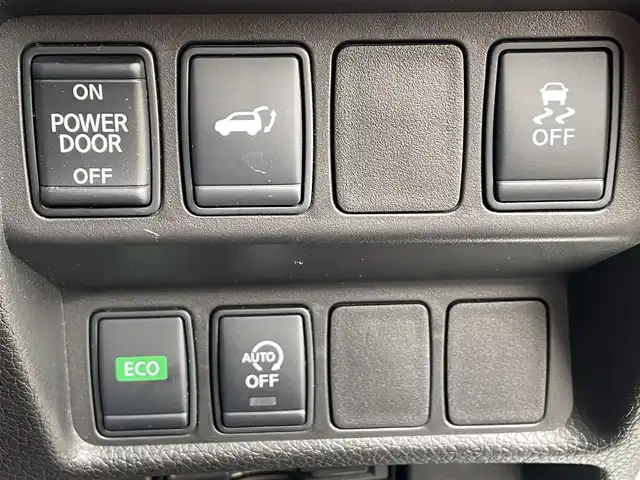 日産 エクストレイル 道央・札幌 2019(平31)年 7.9万km ブリリアントホワイトパール ・4WD/・社外SDナビ/USB・BT・DVD/・社外AW付冬タイヤ/・フルセグＴＶ/・ミュージックサーバー/・ミュージックプレイヤー接続（iPod・AUX）/・ＵＳＢ接続/・全方位車外カメラ/・追従機能付クルーズコントロール/・ダウンヒルアシストコントロール/・オートブレーキホールド/・デジタルインナーミラー/・ビルトインＥＴＣ/・純正エンジンスターター/・電動格納ミラー/・エンジンスタートボタン/・スマートキー/・スペアキー/・保証書/・取扱説明書