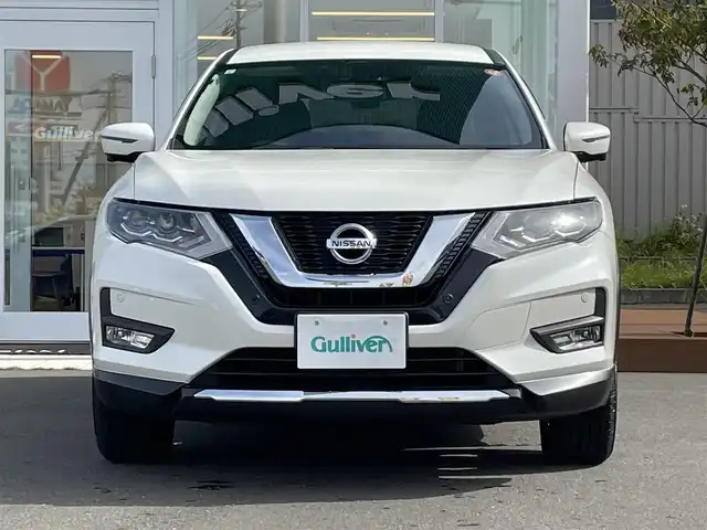 日産 エクストレイル 道央・札幌 2019(平31)年 7.9万km ブリリアントホワイトパール ・4WD/・社外SDナビ/USB・BT・DVD/・社外AW付冬タイヤ/・フルセグＴＶ/・ミュージックサーバー/・ミュージックプレイヤー接続（iPod・AUX）/・ＵＳＢ接続/・全方位車外カメラ/・追従機能付クルーズコントロール/・ダウンヒルアシストコントロール/・オートブレーキホールド/・デジタルインナーミラー/・ビルトインＥＴＣ/・純正エンジンスターター/・電動格納ミラー/・エンジンスタートボタン/・スマートキー/・スペアキー/・保証書/・取扱説明書