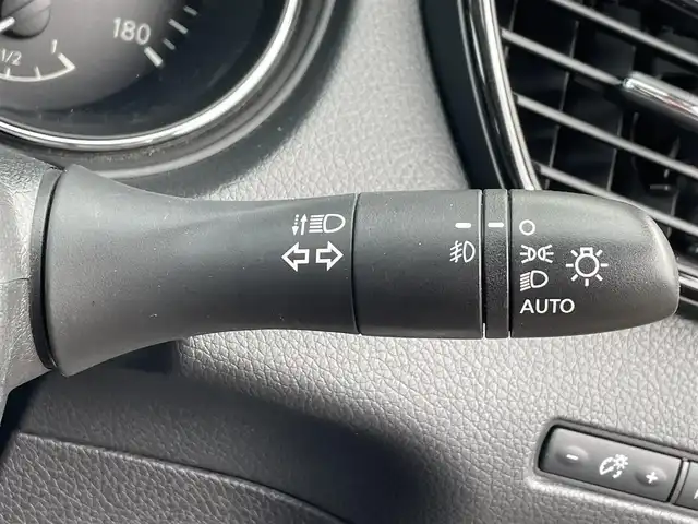 日産 エクストレイル 道央・札幌 2019(平31)年 7.9万km ブリリアントホワイトパール ・4WD/・社外SDナビ/USB・BT・DVD/・社外AW付冬タイヤ/・フルセグＴＶ/・ミュージックサーバー/・ミュージックプレイヤー接続（iPod・AUX）/・ＵＳＢ接続/・全方位車外カメラ/・追従機能付クルーズコントロール/・ダウンヒルアシストコントロール/・オートブレーキホールド/・デジタルインナーミラー/・ビルトインＥＴＣ/・純正エンジンスターター/・電動格納ミラー/・エンジンスタートボタン/・スマートキー/・スペアキー/・保証書/・取扱説明書