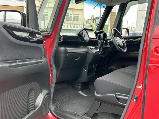 ホンダ Ｎ ＢＯＸ 2トーン カスタム G Aパッケージ 沖縄県 2014(平26)年 3.7万km ミラノレッド (株)IDOMが運営する【じしゃロンコザ店】の自社ローン専用車両になりますこちらは現金またはオートローンご利用時の価格です。自社ローンご希望の方は別途その旨お申付け下さい/純正ナビ　/ＴＶ　/ＣＤ再生　/ＥＴＣ　/バックカメラ　/片側パワースライドドア　/アイドリングストップ　　/純正フロアマット　/カーテンエアバック　/ＨＩＤヘッドライト　/スマートキー　/プッシュスタート