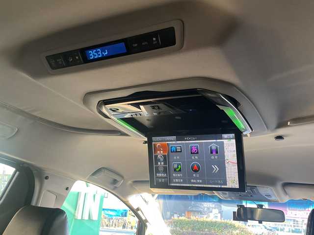 トヨタ ヴェルファイア Z 愛知県 2015(平27)年 13.1万km バーニングブラッククリスタルシャインガラスフレーク ワンオーナー/アルパイン製10型ナビ/アルパイン製後席モニター/フルセグTV・CD・DVD・SD・Bluetooth/革調シートカバー/クリアランスソナー/nanoeエアコン/LEDヘッドライト/LEDフォグランプ/オートライト/ステアリングスイッチ/ETC/前側ドラレコ/純正フロアマット/VIPERセキュリティモデル３３００V/保証書/取扱説明書/スペアスマートキー/ディーラー点検記録簿（H30 R2 R4 R5 R6)