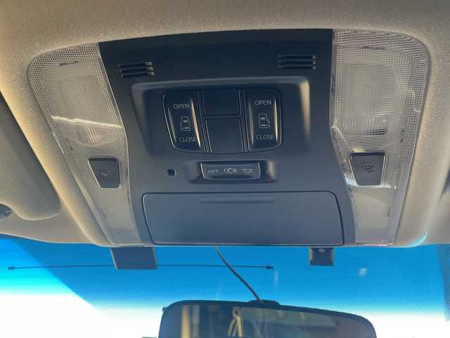 トヨタ ヴェルファイア Z 愛知県 2015(平27)年 13.1万km バーニングブラッククリスタルシャインガラスフレーク ワンオーナー/アルパイン製10型ナビ/アルパイン製後席モニター/フルセグTV・CD・DVD・SD・Bluetooth/革調シートカバー/クリアランスソナー/nanoeエアコン/LEDヘッドライト/LEDフォグランプ/オートライト/ステアリングスイッチ/ETC/前側ドラレコ/純正フロアマット/VIPERセキュリティモデル３３００V/保証書/取扱説明書/スペアスマートキー/ディーラー点検記録簿（H30 R2 R4 R5 R6)