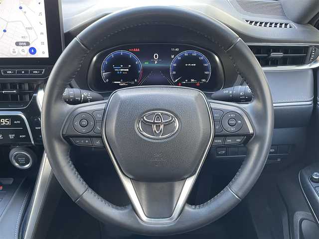 トヨタ ハリアー G 大阪府 2024(令6)年 1.3万km プラチナホワイトパールマイカ ワンオーナー/純正12.3インチナビ/BT/USB/フルセグTV/AppleCarPlay/AndroidAuto/バックカメラ/デジタルインナーミラー型ドラレコ/ハーフレザーシート/パワーシート/電動リアゲート/追従機能付きクルーズコントロール/レーンキープアシスト/前後コーナーセンサー/オートホールド/LEDヘッドライト/フロントフォグ/オートハイビーム/純正フロアマット/純正18インチAW/電格ミラー/スペアキー/ETC2.0