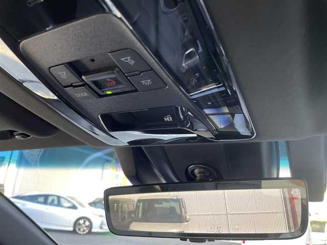 トヨタ ハリアー G 大阪府 2024(令6)年 1.3万km プラチナホワイトパールマイカ ワンオーナー/純正12.3インチナビ/BT/USB/フルセグTV/AppleCarPlay/AndroidAuto/バックカメラ/デジタルインナーミラー型ドラレコ/ハーフレザーシート/パワーシート/電動リアゲート/追従機能付きクルーズコントロール/レーンキープアシスト/前後コーナーセンサー/オートホールド/LEDヘッドライト/フロントフォグ/オートハイビーム/純正フロアマット/純正18インチAW/電格ミラー/スペアキー/ETC2.0