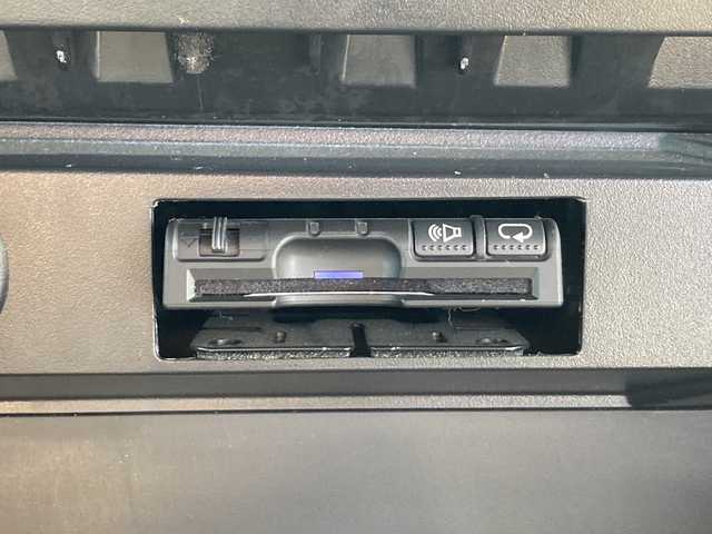 スズキ ソリオ バンディット Fリミテッド 佐賀県 2017(平29)年 4.6万km ピュアホワイトP Carrozzeria8インチナビ/Carrozzeriaフリップダウンモニター/バックカメラ/両側パワースライドドア/デュアルカメラブレーキサポート/路線逸脱警報/クルーズコントロール/ハーフレザーシート/シートヒーター/ETC/ステアリングリモコン/ドライブレコーダー/アイドリングストップ/プッシュスタート/スマートキー/LEDヘッドライト/フォグライト/純正アルミホイール