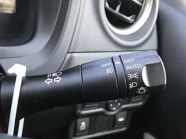 日産 ノート e－パワー X 富山県 2016(平28)年 6.1万km プレミアムコロナオレンジ 純正ナビ/フルセグTV/アラウンドビューモニター/ビルトインETC/ドライブレコーダー/フロント/バックソナー/エマージェンシーブレーキ/車線逸脱警報/オートライト/オートエアコン/ステアリングスイッチ/社外14インチアルミホイール/スマートキー/プッシュエンジンスターター/禁煙車