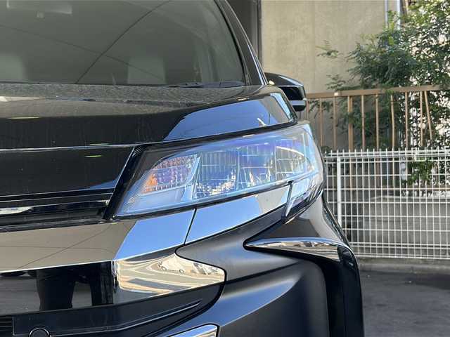 トヨタ ノア ハイブリッド S－Z 京都府 2023(令5)年 1.9万km アティチュードブラックマイカ 10.5インチディスプレイオーディオナビ/フルセグTV/Bluetooth/Ｍiracast/HDMI/14インチ有機ELフリップダウンモニター/バックカメラ/パワーバックドア/両側パワースライドドア/3眼LEDヘッドライト/レーダークルーズコントロール/レーンキープアシスト/ステアリングヒーター/ステアリングスイッチ/ハンズフリーデュアルパワースライドドア/PCS/PDA/PKSB/RSA/ビルトインETC2.0/オートライト/オートハイビーム/保証書/取説