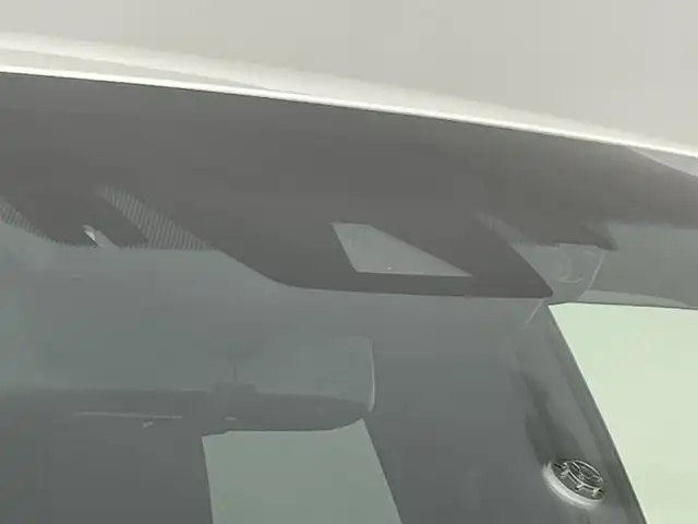 トヨタ ハリアー G 道央・札幌 2020(令2)年 3万km パール ・４WD/・純正メモリナビ/・BT/AUX/AｐｐleCarPlay/AndroidAuto/USB/・バックカメラ/・ビルトインETC/・デジタルインナーミラー/・ミラー一体型ドライブレコーダー/・衝突軽減ブレーキ/・横滑り防止装置/・アダプティブクルーズコントロール/・レーンキープアシスト/・ブラインドスポットモニター/・RCTA/・LEDヘッドライト/・フォグ/・オートマチックハイビーム/・純正18インチAW/・前後コーナーセンサー/・D席パワーシート/・純正フロアマット/・スペアキー/・取扱説明書