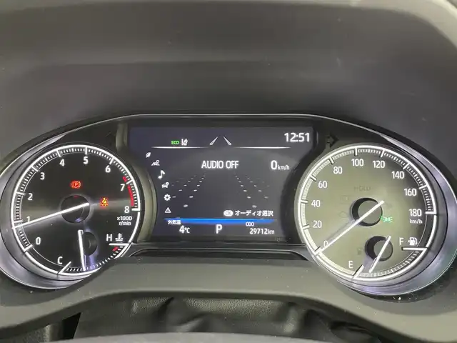 トヨタ ハリアー G 道央・札幌 2020(令2)年 3万km パール ・４WD/・純正メモリナビ/・BT/AUX/AｐｐleCarPlay/AndroidAuto/USB/・バックカメラ/・ビルトインETC/・デジタルインナーミラー/・ミラー一体型ドライブレコーダー/・衝突軽減ブレーキ/・横滑り防止装置/・アダプティブクルーズコントロール/・レーンキープアシスト/・ブラインドスポットモニター/・RCTA/・LEDヘッドライト/・フォグ/・オートマチックハイビーム/・純正18インチAW/・前後コーナーセンサー/・D席パワーシート/・純正フロアマット/・スペアキー/・取扱説明書