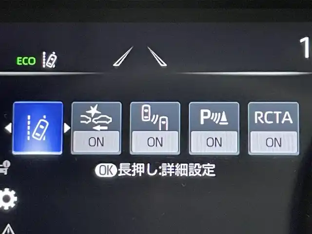 トヨタ ハリアー G 道央・札幌 2020(令2)年 3万km パール ・４WD/・純正メモリナビ/・BT/AUX/AｐｐleCarPlay/AndroidAuto/USB/・バックカメラ/・ビルトインETC/・デジタルインナーミラー/・ミラー一体型ドライブレコーダー/・衝突軽減ブレーキ/・横滑り防止装置/・アダプティブクルーズコントロール/・レーンキープアシスト/・ブラインドスポットモニター/・RCTA/・LEDヘッドライト/・フォグ/・オートマチックハイビーム/・純正18インチAW/・前後コーナーセンサー/・D席パワーシート/・純正フロアマット/・スペアキー/・取扱説明書