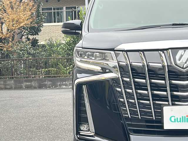 トヨタ アルファード S Cパッケージ 埼玉県 2021(令3)年 5.9万km ブラック 登録時58875km/Wサンルーフ/フリップダウンモニター/純正ディーラーオプションナビ/　AM/FM/CD/DVD/Bluetooth/フルセグ/Miracast/レザーシート/パワーシート（前席）/メモリーシート/シートヒーター/エアシート/クルーズコントロール/レーンキープアシスト/衝突軽減防止装置/横滑り防止機能/バックカメラ/両側パワースライドドア/LEDオートライト/オートハイビーム/フォグランプ/ブラインドスポットモニター/クリアランスソナー/パワーバックドア/デジタルインナーミラー/オットマン（N席、2列目）/ステアリングスイッチ/ステアリグヒーター/純正18インチアルミホイール/パーキングブレーキホールド/電動格納ミラー/ウィンカーミラー/ドアバイザー/プッシュスタート/スマートキー×2/取扱説明書/ナビ取扱説明書
