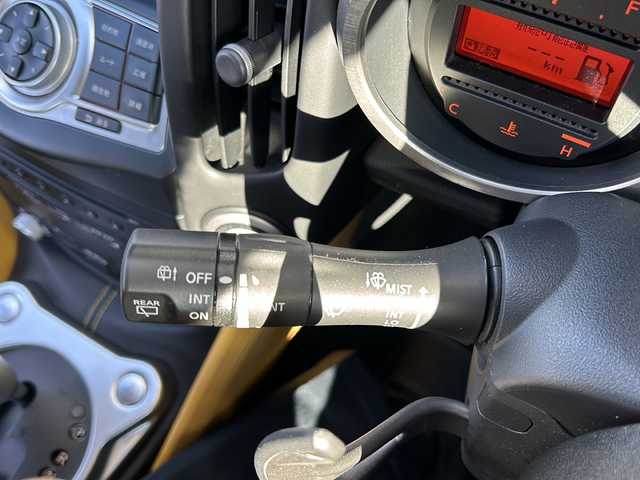 日産 フェアレディ Ｚ ヘリテージエディション 静岡県 2018(平30)年 5.4万km ダイヤモンドブラック 純正ナビ/・TV/・AUX/・CD/DVD/・FM/AM/・Bluetooth/主要装備/・バックカメラ/・ＥＴＣ/・１９インチＮＳＩＭＯアルミ/・ＦＵＪＩＴＳＵＢＯマフラー/・専用イエローステッチシート/・パドルシフト/・ＨＩＤヘッドライト/・サイドカーテンエアバッグ/・ステアリングリモコン/・横滑り防止装置