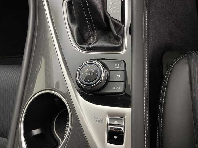 日産 スカイライン 200GT－t 鹿児島県 2014(平26)年 0.3万km クリスタルホワイトパール 純正ナビ/(BT/AM/FM/CD/DVD/フルセグTV)/バックカメラ/クルーズコントロール/ハーフレザーシート/前席パワーシート/ハーフレザーシート/純正LEDヘッドライト/ETC/革巻きステアリング/パドルシフト/ターボ/純正リモコンエンジンスターター/スペアキー/保証書/取扱説明書/ワンオーナー