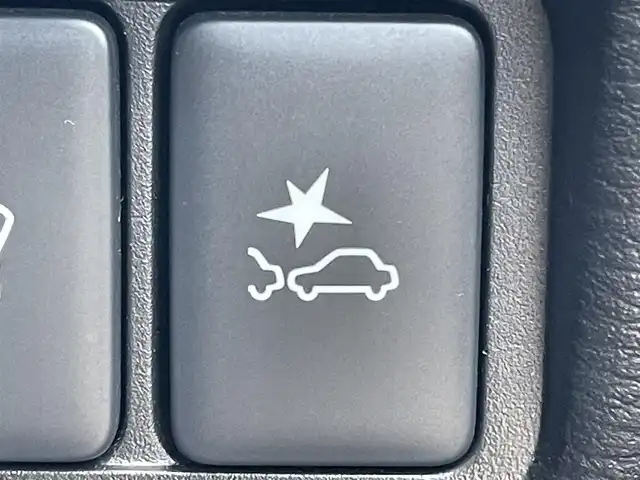 三菱 デリカＤ：５ P 兵庫県 2023(令5)年 2.5万km グラファイトグレーメタリック/ブラックマイカ １０．１インチナビ/追従有クルーズコントロール/アラウンドビューモニター/両側パワスラ/ステアリングヒーター/シートヒーター/AppleCarPlay/電動リアゲート/Bluetooth接続/フルセグTV/HDMI端子/LEDヘッドライト/パドルシフト/CD/DVD/スイッチスタート/スペアキー