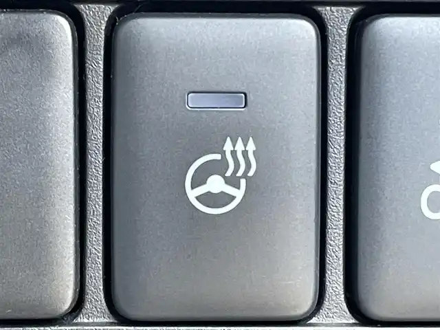 三菱 デリカＤ：５ P 兵庫県 2023(令5)年 2.5万km グラファイトグレーメタリック/ブラックマイカ １０．１インチナビ/追従有クルーズコントロール/アラウンドビューモニター/両側パワスラ/ステアリングヒーター/シートヒーター/AppleCarPlay/電動リアゲート/Bluetooth接続/フルセグTV/HDMI端子/LEDヘッドライト/パドルシフト/CD/DVD/スイッチスタート/スペアキー