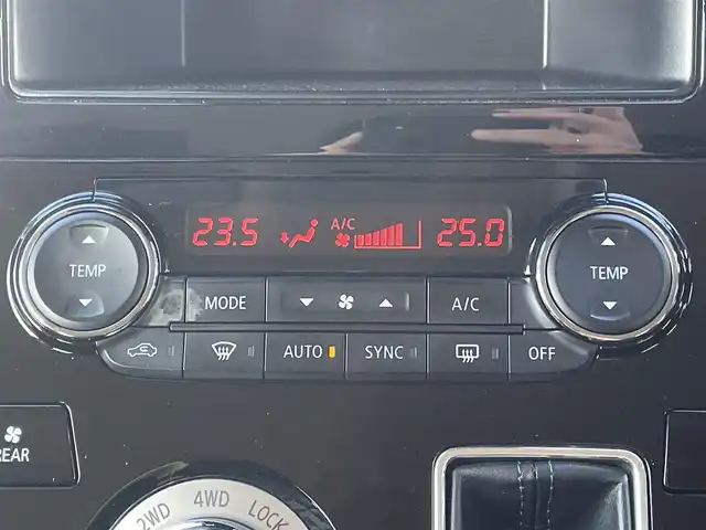 三菱 デリカＤ：５ P 兵庫県 2023(令5)年 2.5万km グラファイトグレーメタリック/ブラックマイカ １０．１インチナビ/追従有クルーズコントロール/アラウンドビューモニター/両側パワスラ/ステアリングヒーター/シートヒーター/AppleCarPlay/電動リアゲート/Bluetooth接続/フルセグTV/HDMI端子/LEDヘッドライト/パドルシフト/CD/DVD/スイッチスタート/スペアキー