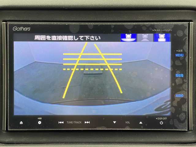 ホンダ ヴェゼル ハイブリッド Z ホンダセンシング 大阪府 2016(平28)年 3.5万km ホワイトオーキッドパール 純正SDナビ/【BT/フルセグTV/HDMI/USB/AUX/ipod/DVD】/バックカメラ/ETC/ドライブレコーダー前後/衝突被害軽減システム/クルーズコントロール追従/レーンキープアシスト/先行車発進アラーム/オートライト/LEDライト/パドルシフト/BRAKEHOLD/ハーフレザーシート/シートヒーター/純正17インチAW/純正フロアマット/スマートキー