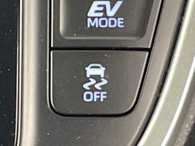 トヨタ ヴォクシー ハイブリッド S－Z 群馬県 2024(令6)年 0.1万km アティチュードブラックマイカ 純正１０．５型ナビ　ＣＤ／ＤＶＤデッキ　ビルトインＥＴＣ　バックカメラ　アダプティブクルーズコントロール　衝突被害軽減システム　車線逸脱警報システム　前後コーナーセンサー　両側電動スライドドア　禁煙車