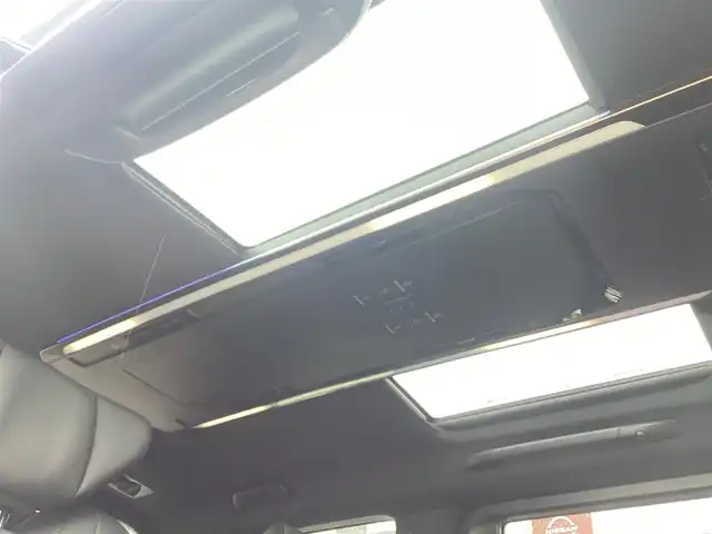 トヨタ アルファード Z 京都府 2025(令7)年 0.2万km ブラック ワンオーナー/トヨタチームメイト/左右独立サンルーフ/ヘッドアップディスプレー/タッチトレーサーオペレーション/１３．２インチフリップダウンモニター/スペアタイヤ/デジタルインナーミラー/前後ドライブレコーダー/パノラミックビューカメラ/ＰＷバックドア/前席、２列目ＰＷシート/前席、２列目シートベンチレーション/置くだけ充電/１４インチディスプレイオーディオプラス/ナビ・フルセグＴＶ・USB・BT・HDMI/ビルトインETC2.0/ステアリングヒーター/スペアスマートキー/新車保証書