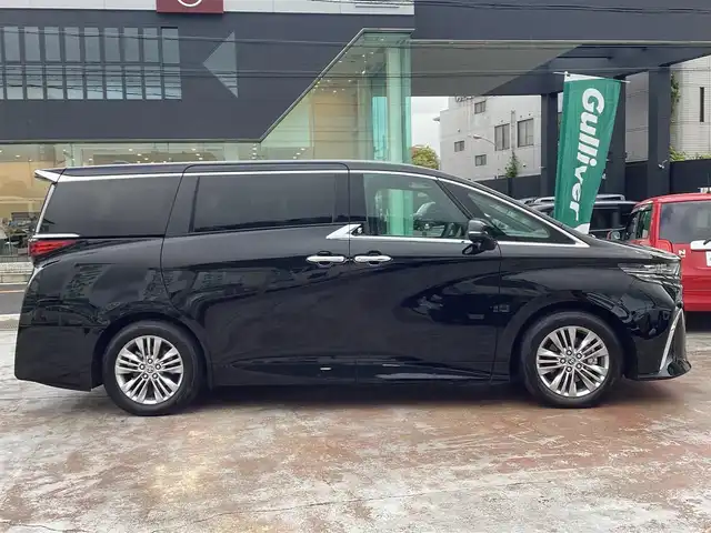 トヨタ アルファード Z 京都府 2025(令7)年 0.2万km ブラック ワンオーナー/トヨタチームメイト/左右独立サンルーフ/ヘッドアップディスプレー/タッチトレーサーオペレーション/１３．２インチフリップダウンモニター/スペアタイヤ/デジタルインナーミラー/前後ドライブレコーダー/パノラミックビューカメラ/ＰＷバックドア/前席、２列目ＰＷシート/前席、２列目シートベンチレーション/置くだけ充電/１４インチディスプレイオーディオプラス/ナビ・フルセグＴＶ・USB・BT・HDMI/ビルトインETC2.0/ステアリングヒーター/スペアスマートキー/新車保証書