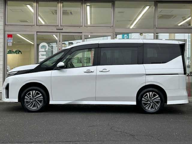 日産 セレナ