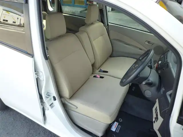 ダイハツ ムーヴ X 和歌山県 2012(平24)年 4.9万km パールホワイトⅢ /走行距離：48956km（登録時）/純正CDデッキ/　AUX/AM/FM/ドアバイザー/純正フロアマット/アイドリングストップ/ヘッドライトレベライザー/電動格納ミラー/プッシュスタート/スペアキーX1/取扱説明書/保証書