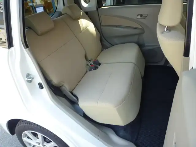ダイハツ ムーヴ X 和歌山県 2012(平24)年 4.9万km パールホワイトⅢ /走行距離：48956km（登録時）/純正CDデッキ/　AUX/AM/FM/ドアバイザー/純正フロアマット/アイドリングストップ/ヘッドライトレベライザー/電動格納ミラー/プッシュスタート/スペアキーX1/取扱説明書/保証書