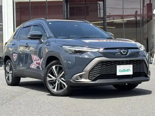 トヨタ カローラ クロス 宮城県 2025(令7)年 0.2万km マッシブグレー 登録時走行距離1896km/純正オーディオディスプレイ【ナビ付】/サンルーフ/シートヒーター【D席＋N席】/Pアシスト/追従式クルーズコントロール/パワーバックドア/革巻きステアリング/ビルトインETC/３６０°カメラ/室内灯LED