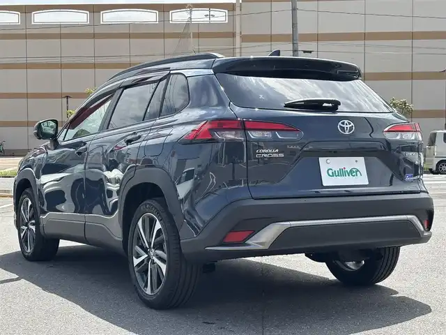 トヨタ カローラ クロス 宮城県 2025(令7)年 0.2万km マッシブグレー 登録時走行距離1896km/純正オーディオディスプレイ【ナビ付】/サンルーフ/シートヒーター【D席＋N席】/Pアシスト/追従式クルーズコントロール/パワーバックドア/革巻きステアリング/ビルトインETC/３６０°カメラ/室内灯LED