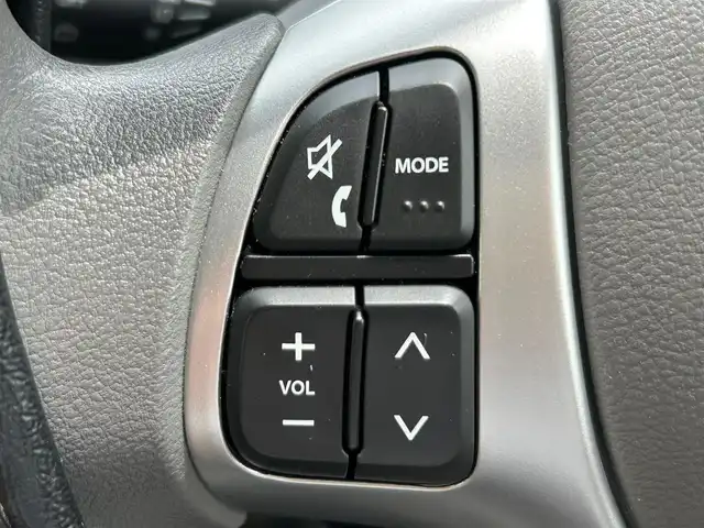 スズキ エブリィ ワゴン PZターボ スペシャル 静岡県 2017(平29)年 0.9万km パールホワイト エンジンスタートボタン/パワーステアリング/パワーウィンドウ/スマートキー/Bluetooth接続/CDチェンジャー/USB入力端子/フルセグTV/DVD再生機能ありナビ/ベンチシート/純正フロアマット/両側パワースライドドア/ABS/横滑り防止装置/盗難防止装置/オートライト/キセノンヘッドライト/ダブルエアバック/衝突軽減システム/左側オートステップ