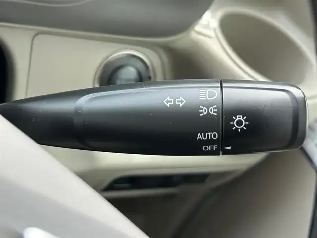 スズキ エブリィ ワゴン PZターボ スペシャル 静岡県 2017(平29)年 0.9万km パールホワイト エンジンスタートボタン/パワーステアリング/パワーウィンドウ/スマートキー/Bluetooth接続/CDチェンジャー/USB入力端子/フルセグTV/DVD再生機能ありナビ/ベンチシート/純正フロアマット/両側パワースライドドア/ABS/横滑り防止装置/盗難防止装置/オートライト/キセノンヘッドライト/ダブルエアバック/衝突軽減システム/左側オートステップ
