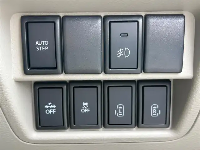 スズキ エブリィ ワゴン PZターボ スペシャル 静岡県 2017(平29)年 0.9万km パールホワイト エンジンスタートボタン/パワーステアリング/パワーウィンドウ/スマートキー/Bluetooth接続/CDチェンジャー/USB入力端子/フルセグTV/DVD再生機能ありナビ/ベンチシート/純正フロアマット/両側パワースライドドア/ABS/横滑り防止装置/盗難防止装置/オートライト/キセノンヘッドライト/ダブルエアバック/衝突軽減システム/左側オートステップ