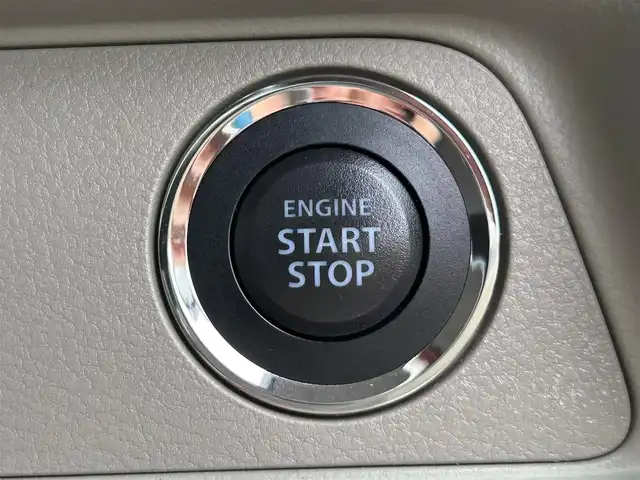 スズキ エブリィ ワゴン PZターボ スペシャル 静岡県 2017(平29)年 0.9万km パールホワイト エンジンスタートボタン/パワーステアリング/パワーウィンドウ/スマートキー/Bluetooth接続/CDチェンジャー/USB入力端子/フルセグTV/DVD再生機能ありナビ/ベンチシート/純正フロアマット/両側パワースライドドア/ABS/横滑り防止装置/盗難防止装置/オートライト/キセノンヘッドライト/ダブルエアバック/衝突軽減システム/左側オートステップ