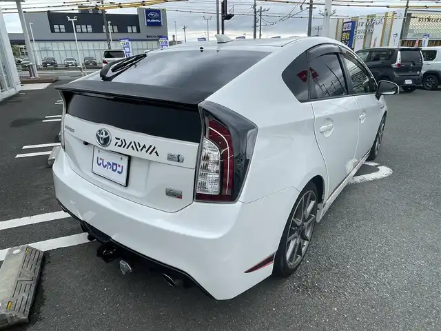 トヨタ プリウス S ツーリングセレ G’s 熊本県 2013(平25)年 12.1万km ホワイトパールクリスタルシャイン (株)IDOMが運営する【じしゃロン熊本店】の自社ローン専用車両になります/こちらは現金またはオートローンご利用時の価格です。自社ローンご希望の方は別途その旨お申付け下さい./社外ナビ/バックカメラ/ステアリングスイッチ/ETC/純正フロアマット/ETC/ドライブレコーダー
