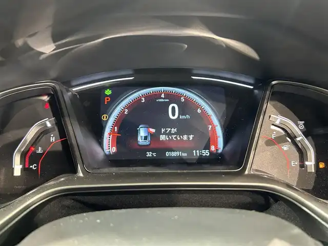 ホンダ シビック ハッチバック ホンダセンシング 愛知県 2018(平30)年 1.9万km クリスタルブラックパール 純正ナビ/衝突軽減ブレーキ/レーダークルーズコントロール/レーンキープアシスト/ビルトインＥＴＣ/シートヒーター/ドライブレコーダー/バックカメラ/パドルシフト/ＵＳＢ入力端子/アクセサリーソケット/ＬＥＤヘッドライト/純正フロアマット/純正18インチアルミホイール/ISOFIX