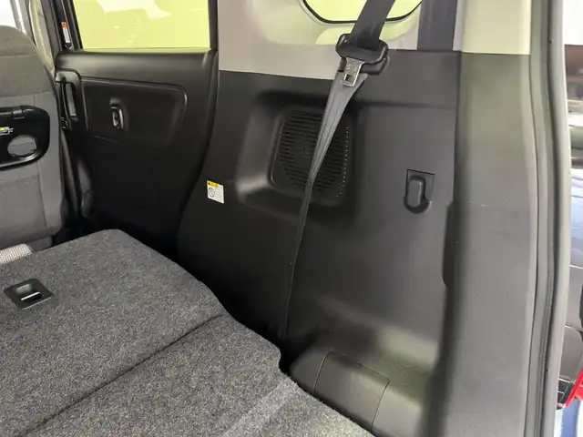 スズキ ワゴンＲ スマイル HYBRID X 三重県 2022(令4)年 1万km インディゴブルーメタリック/ホワイト2トーン マイルドハイブリッド/FF/インパネCVT/純正 8インチナビ CN-RZ843/（FM/AM/SD/iPod/TV/USB/Bluetooth/MEMORY MUSIC/CD/DVD/VTR）/バックカメラ/両側パワースライドドア/安全/・デュアルカメラブレーキサポート/・車線逸脱警報機能/・ふらつき警報/・リヤパーキングセンサー/・誤発進抑制機能/・後方誤発進抑制機能/・後退時ブレーキアシスト/装備/・シートヒーター（D）/・オートエアコン/・オートライト/・ハイビームアシスト/・プッシュスタート/・充電用USBジャック（type-A x2）/・ベンチシート/・2トーンボディカラー『インディゴブルーメタリック／ホワイト2トーン［EDS］』/・純正ホイールキャップ（14インチスチールホイール）/・保/取/・スマートキーx2/など