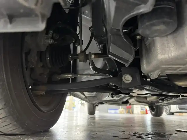 スズキ ワゴンＲ スマイル HYBRID X 三重県 2022(令4)年 1万km インディゴブルーメタリック/ホワイト2トーン マイルドハイブリッド/FF/インパネCVT/純正 8インチナビ CN-RZ843/（FM/AM/SD/iPod/TV/USB/Bluetooth/MEMORY MUSIC/CD/DVD/VTR）/バックカメラ/両側パワースライドドア/安全/・デュアルカメラブレーキサポート/・車線逸脱警報機能/・ふらつき警報/・リヤパーキングセンサー/・誤発進抑制機能/・後方誤発進抑制機能/・後退時ブレーキアシスト/装備/・シートヒーター（D）/・オートエアコン/・オートライト/・ハイビームアシスト/・プッシュスタート/・充電用USBジャック（type-A x2）/・ベンチシート/・2トーンボディカラー『インディゴブルーメタリック／ホワイト2トーン［EDS］』/・純正ホイールキャップ（14インチスチールホイール）/・保/取/・スマートキーx2/など