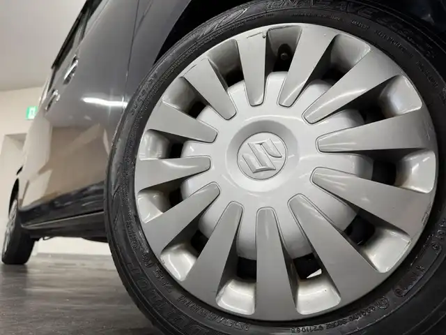 スズキ ワゴンＲ スマイル HYBRID X 三重県 2022(令4)年 1万km インディゴブルーメタリック/ホワイト2トーン マイルドハイブリッド/FF/インパネCVT/純正 8インチナビ CN-RZ843/（FM/AM/SD/iPod/TV/USB/Bluetooth/MEMORY MUSIC/CD/DVD/VTR）/バックカメラ/両側パワースライドドア/安全/・デュアルカメラブレーキサポート/・車線逸脱警報機能/・ふらつき警報/・リヤパーキングセンサー/・誤発進抑制機能/・後方誤発進抑制機能/・後退時ブレーキアシスト/装備/・シートヒーター（D）/・オートエアコン/・オートライト/・ハイビームアシスト/・プッシュスタート/・充電用USBジャック（type-A x2）/・ベンチシート/・2トーンボディカラー『インディゴブルーメタリック／ホワイト2トーン［EDS］』/・純正ホイールキャップ（14インチスチールホイール）/・保/取/・スマートキーx2/など