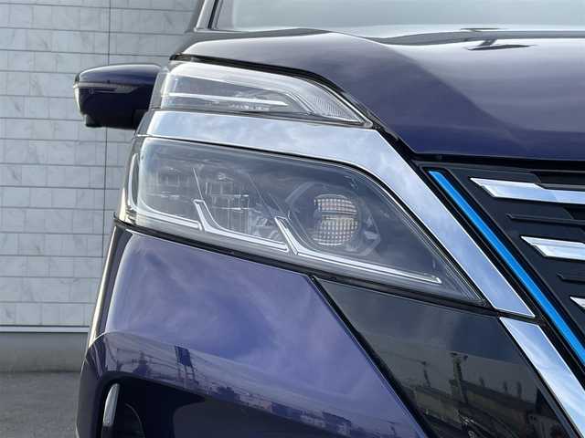 日産 セレナ e－パワー ハイウェイスター V 福岡県 2021(令3)年 1.6万km アズライトブルー プロパイロット純正10型ナビゲーション（CD/DVD/フルセグ/BT)エマージェンシーブレーキレーンキープアシスト両側パワースライドドアアラウンドビューモニターBSMインテリジェントルームミラードライブレコーダーLEDヘッドライトオートライト純正AWETC