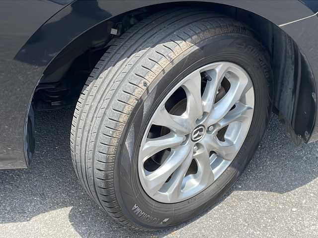マツダ デミオ 13S ツーリング 長野県 2016(平28)年 3.4万km ジェットブラックマイカ ４WD/純正メーカーナビ/純正15インチアルミ/プッシュスタートエンジン/社外アルミ冬タイヤ４本積込/純正フロアマット/保証書