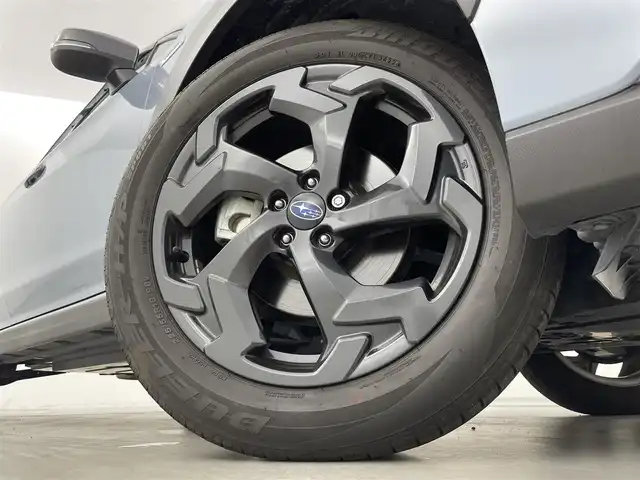 スバル ＸＶ ハイブリッド 2．0e－L アイサイト 群馬県 2022(令4)年 3.1万km クールグレーカーキ アイサイトセイフティプラス(運転支援)/・リヤビークルディティクション/・フロントビューモニター/・サイドビューモニター/ルーフレール/・シャークフィンアンテナ/LEDヘッドランプセット/・LEDハイ/ロービームランプ/・ステアリング連動ヘッドランプ/・フロントワイパーデアイサー/・ヒーテッドドアミラー/・撥水加工フロントドアガラス/パワーシートセット/・前席シートヒーター/・前席パワーシート/・運転席シートメモリー/===============/純正8インチダイアトーンSDナビ/（フルセグTV/BT/USB/CD/DVD/USB/SD）/フロント/サイド/バックモニター/純正ドライブレコーダー/ETC/アイサイトコアテクノロジー/・プリクラッシュブレーキ/・車線逸脱警報/・全車速追従機能付クルーズコントロール/・先行車発進お知らせ/・ツーリングアシスト/・AT誤発進/誤後進抑制