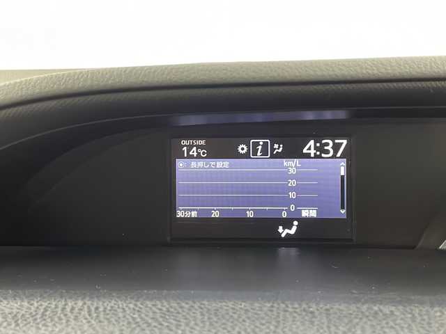 トヨタ ヴォクシー ハイブリッド ZS 栃木県 2017(平29)年 5.6万km ボルドーマイカメタリック 純正10インチナビ/・AM/FM/CD/DVD/SD/BT/フルセグTV/社外フリップダウンモニター/トヨタセーフティセンス/・衝突被害軽減ブレーキ/・レーンキープアシスト/・クルーズコントロール/・先行車発進告知/・オートハイビーム/バックカメラ/両側電動スライドドア/ビルトインETC/オートライト/LEDヘッドライト/フォグランプ/純正フロアマット/保証書/取扱説明書