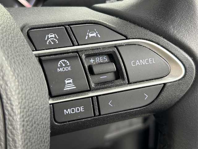 トヨタ ヴォクシー S－Z 道央・札幌 2022(令4)年 4万km アティチュードブラックマイカ ・４WD/・寒冷地仕様/・コネクティッドナビ対応８インチHDディスプレイオーディオ/　USB/BT/Miracast/AppleCarplay/AndroidAuto/・前後ドラレコ（NX-DR-W22 NEXTEC）/・ETC/・バックカメラ/・MTモード付AT/・レーダークルーズコントロール/・両側パワースライドドア/・横滑り防止装置/・前後コーナーセンサー/・レーンキープアシスト/・プリクラッシュセーフティ/・ブレーキホールド/・オートマチックハイビーム/・オートライト/・LEDヘッドライト/・車線逸脱警報/・薄暮灯/・プッシュスタート　/・スマートキー/・ステアリングスイッチ/・２列目サンシェード/・純正AW16インチ/・保証書付き/・取説付き