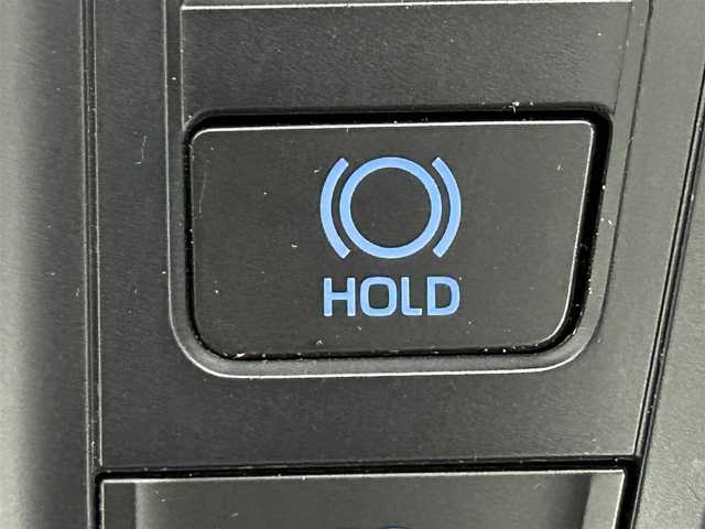 トヨタ ヴォクシー S－Z 道央・札幌 2022(令4)年 4万km アティチュードブラックマイカ ・４WD/・寒冷地仕様/・コネクティッドナビ対応８インチHDディスプレイオーディオ/　USB/BT/Miracast/AppleCarplay/AndroidAuto/・前後ドラレコ（NX-DR-W22 NEXTEC）/・ETC/・バックカメラ/・MTモード付AT/・レーダークルーズコントロール/・両側パワースライドドア/・横滑り防止装置/・前後コーナーセンサー/・レーンキープアシスト/・プリクラッシュセーフティ/・ブレーキホールド/・オートマチックハイビーム/・オートライト/・LEDヘッドライト/・車線逸脱警報/・薄暮灯/・プッシュスタート　/・スマートキー/・ステアリングスイッチ/・２列目サンシェード/・純正AW16インチ/・保証書付き/・取説付き