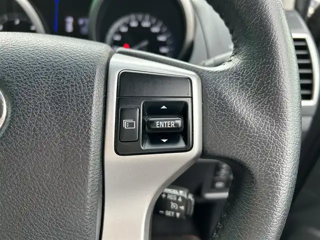 トヨタ ランドクルーザー プラド TX Lパッケージ・G－フロンティア 茨城県 2017(平29)年 7.2万km アティチュードブラックマイカ ワンオーナー/社外ナビ（Bluetooth接続/AM/FM/フルセグTV/CD・CDチェンジャー/SD/HDMI）/バックカメラ/ETC2.0/クルーズコントロール/前後コーナーセンサー/前方ドライブレコーダー/レザーシート/前方パワーシート/シートヒーター/純正18インチアルミホイール/DPF再生ボタン/IDLEUPボタン/横滑り防止装置/ダウンヒルアシストコントロール/盗難防止装置