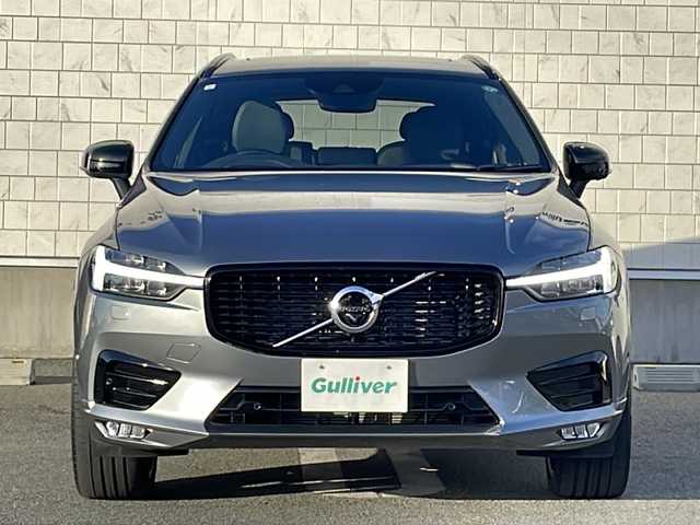 ボルボ ＸＣ６０ B6 AWD Rデザイン 山形県 2021(令3)年 2.4万km シルバー CitySafety/全車速追従機能付ACC/パイロットアシスト/ステアリングアシスト付BLIS/レーンチェンジマージエイド/レーンキーピングエイド/クロストラフィックアラート/ロードサインインフォメーション/フルアクティブハイビーム/ブレーキオートホールド機能/パークアシストパイロット/サンルーフ/ヘッドアップディスプレイ/パーフォレーテッドファインナッパレザー/8ウェイパワーシト(D/N)/電動ランバーサポート(D/N)/シートヒーター(全席)/harman/kardonプレミアムサウンド/純正HDDナビゲーション/(BT/USB/AppleCarPlay/Android Auto)/フルセグTV/ETC2.0/ステアリングヒーター/インテリアイルミネーション/パワーテールゲート/4ゾーンフルオートマチックエアコン/LEDフロントフォグライト/保証書