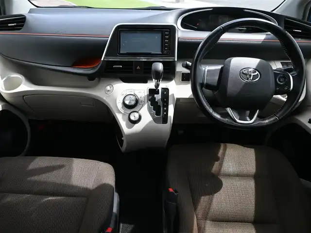 トヨタ シエンタ ハイブリッド G 千葉県 2016(平28)年 6.6万km コバルトブルーメタリック Toyota Safety Sense/・プリクラッシュセーフティ/・レーンディパーチャーアラート/・オートハイビーム/両側パワースライドドア/純正SDナビ/ワンセグTV/【CD再生機能　Bluetooth接続】/ドライブレコーダー/革巻きステアリング/ETC/LEDヘッドライト/フォグライト/ウインカーミラー/スマートキー